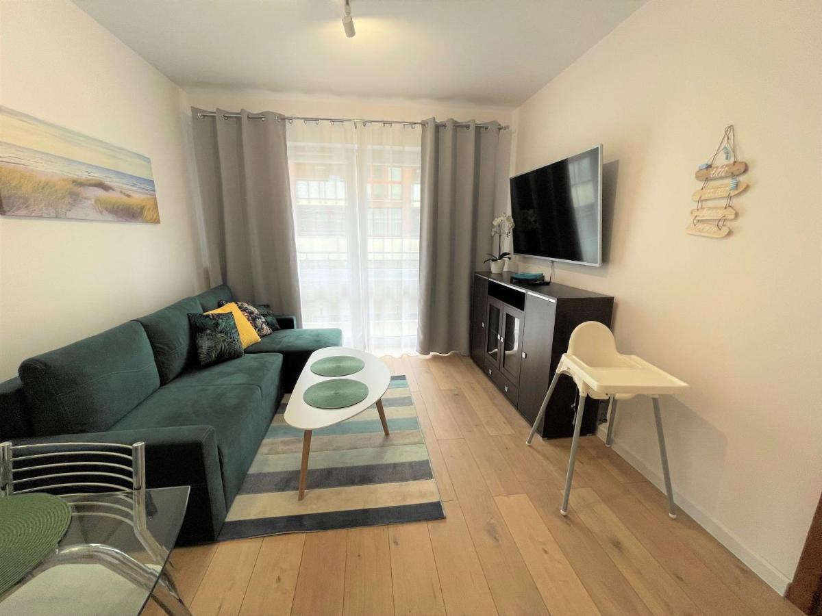 Al-Dom Apartament Ogrodowa Bocianie Gniazdo Z Garazem Kolobrzeg Luaran gambar