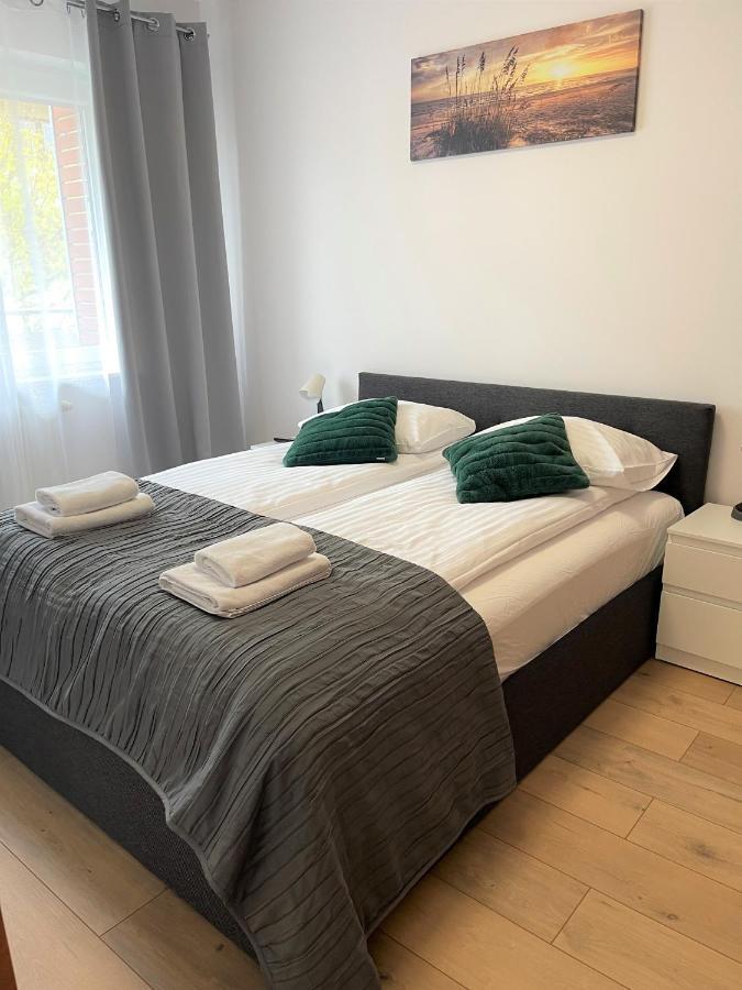 Al-Dom Apartament Ogrodowa Bocianie Gniazdo Z Garazem Kolobrzeg Luaran gambar
