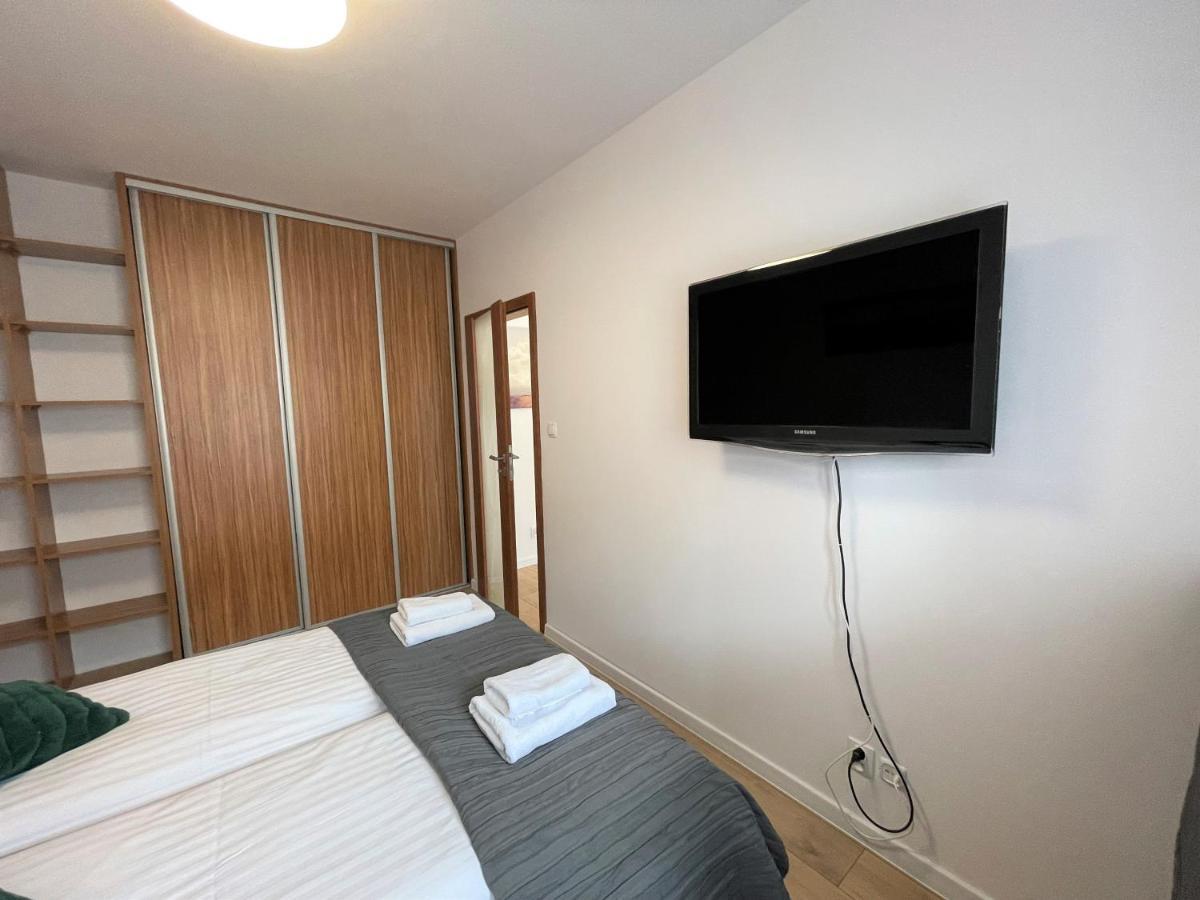 Al-Dom Apartament Ogrodowa Bocianie Gniazdo Z Garazem Kolobrzeg Luaran gambar
